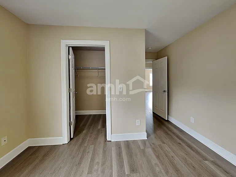 5072 Republic Ave — Photo 13