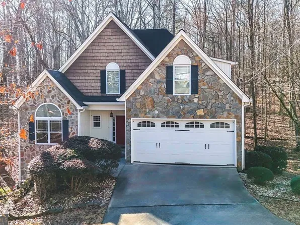 6136 Monticello Dr, Villa Rica, GA 30180