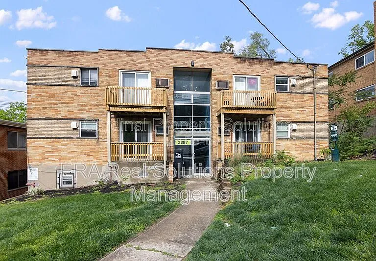 3287 Morrison Ave — Photo 1