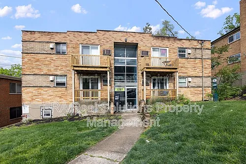 3287 Morrison Ave Photo 1