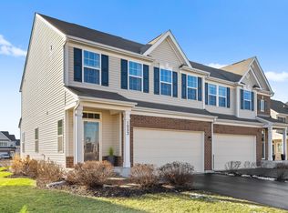 1053 Sears Cir, Elburn, IL 60119