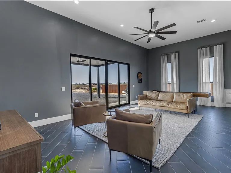 35150 N Bell Rd — Photo 8