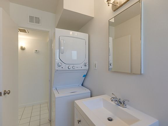 4th image of 4607 N 12th Ave APT 1