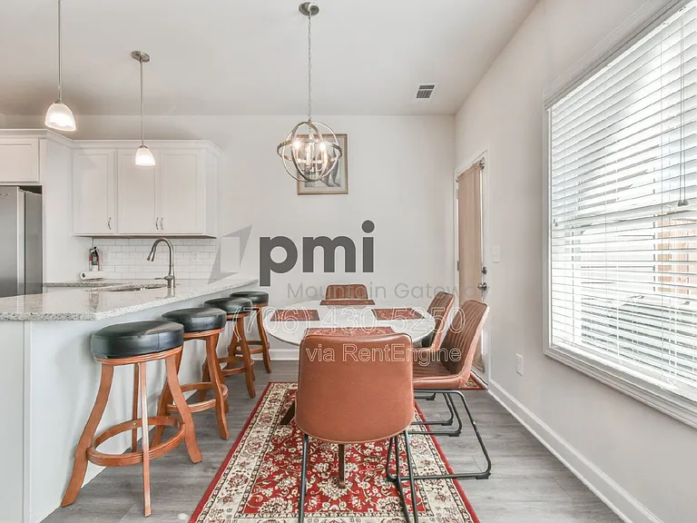 6306 Pine Ridge Point — Photo 10