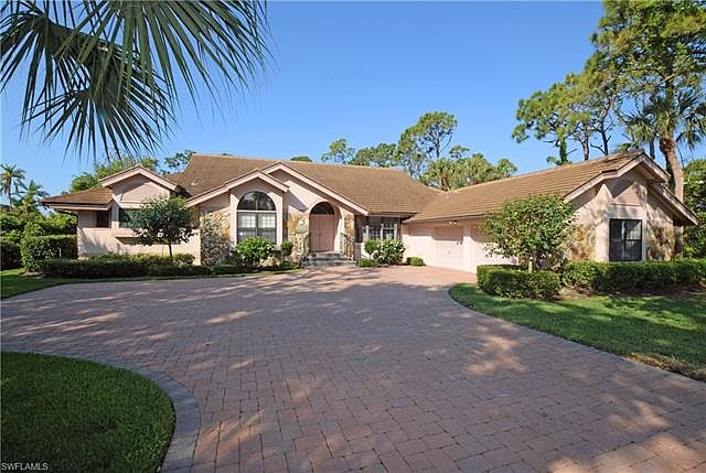 1st image of 3953 Woodlake Dr