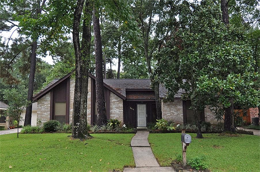 1st image of 3019 Grove Terrace Dr