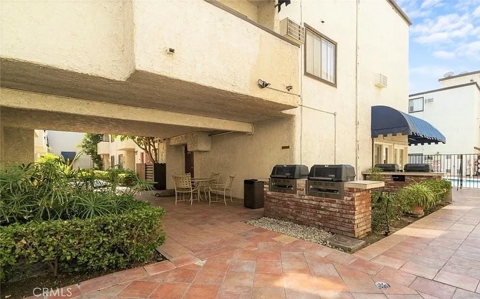 Building Photo - 18530 Hatteras St #218