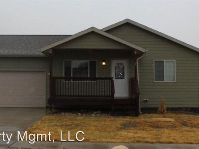 715 Old Cavalry Rd, Box Elder, SD, 57719
