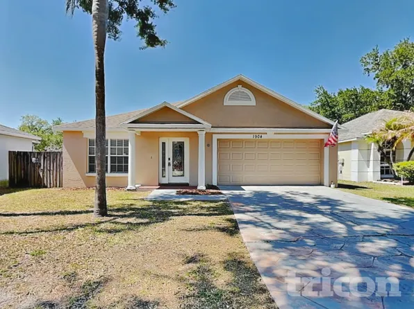 1904 Ellington Ct, Valrico, FL 33594