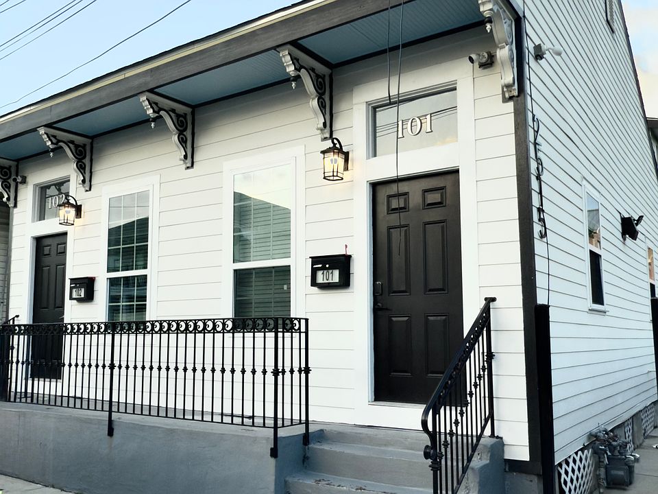 1st image of 2515 Erato St #103