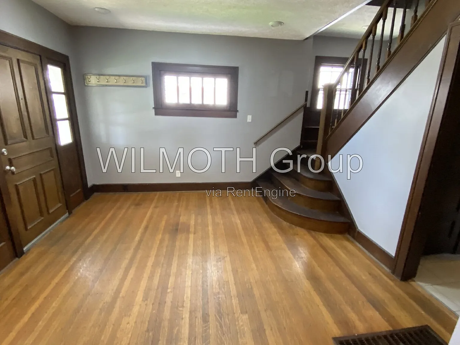 3 bed, 2.5 bath, 1667 sqft, $1,725 — Photo 4