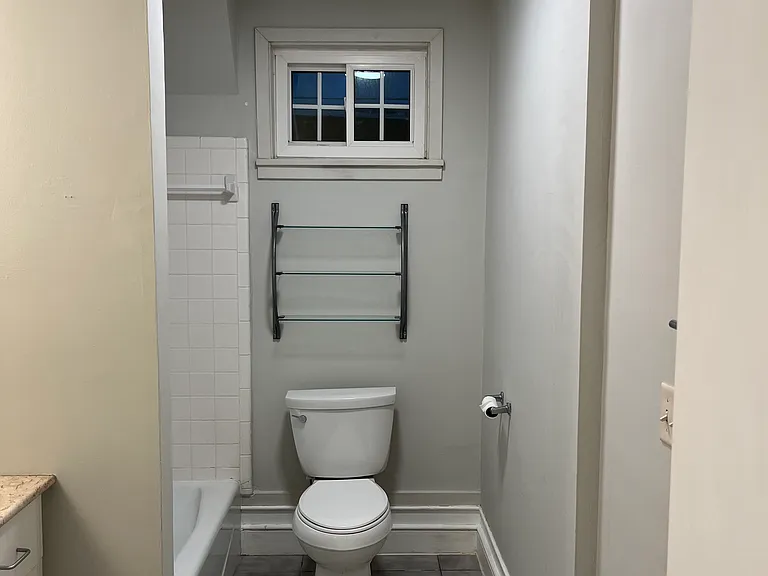 219 Abercorn St #3 — Photo 7