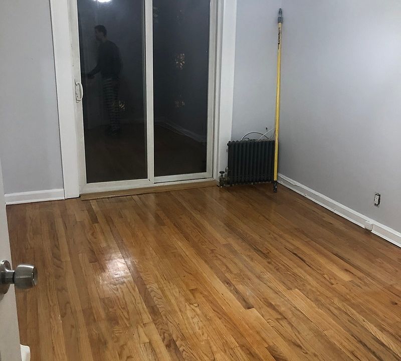 2nd image of 46-11 Newtown Rd #3