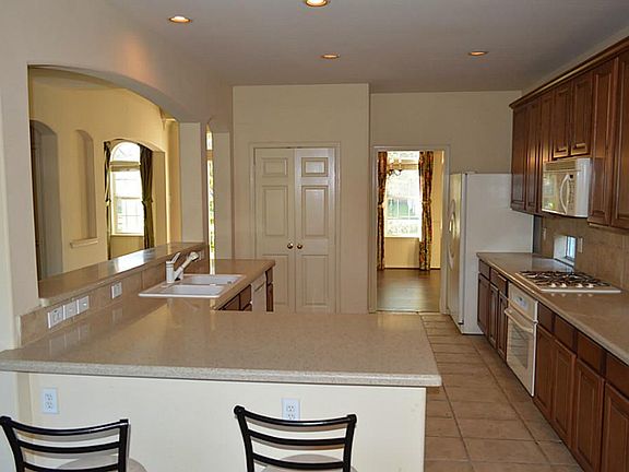 3rd image of 17718 Lakes Of Pine Forest Dr