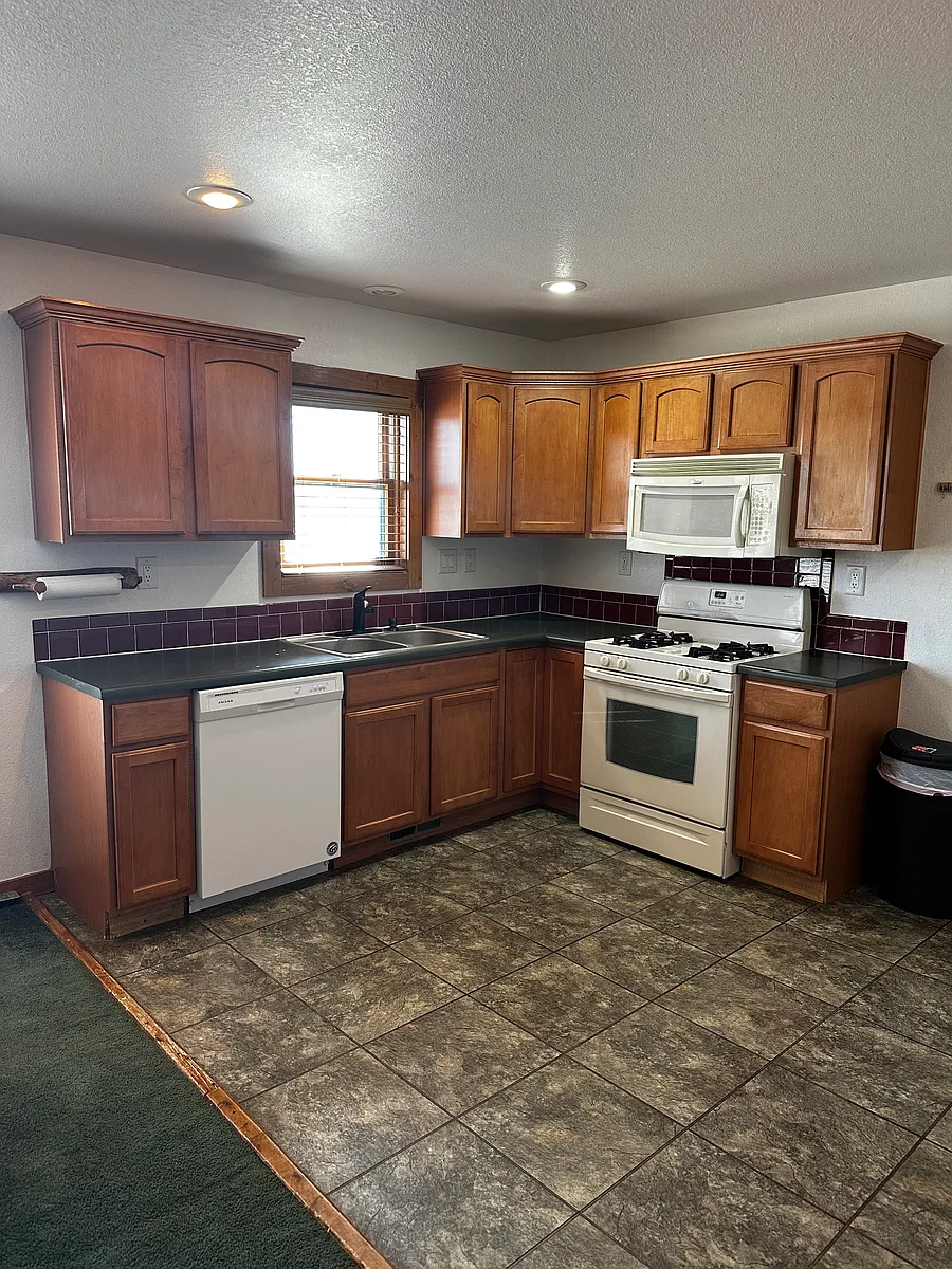 Building Photo - 430 Fuller Dr