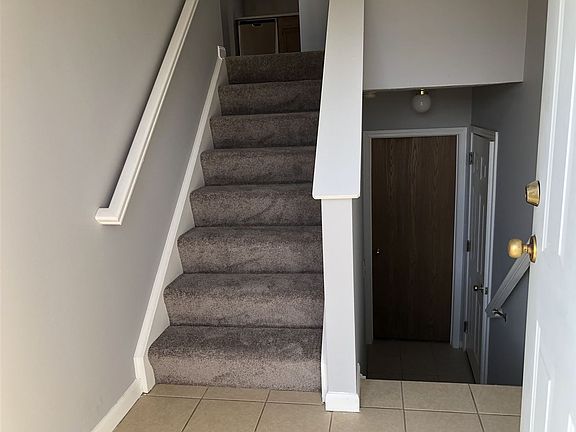3rd image of 4753 Buttonwood Dr