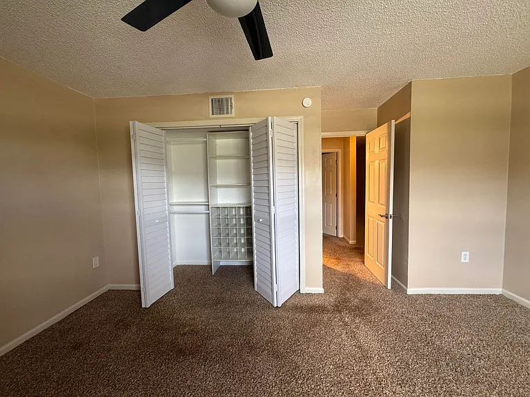 5937 SW 36th Ct #7 — Photo 14