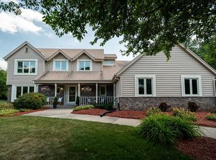 17445 Saint James Rd, Brookfield, WI 53045