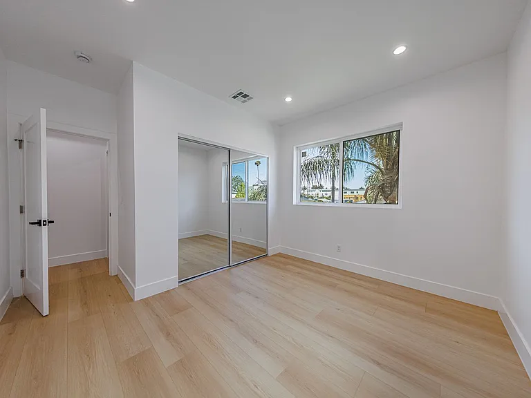 2938 Sycamore — Photo 47
