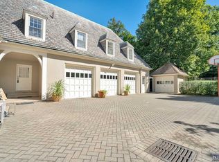 320 Mountain Rd #A, Englewood, NJ 07631