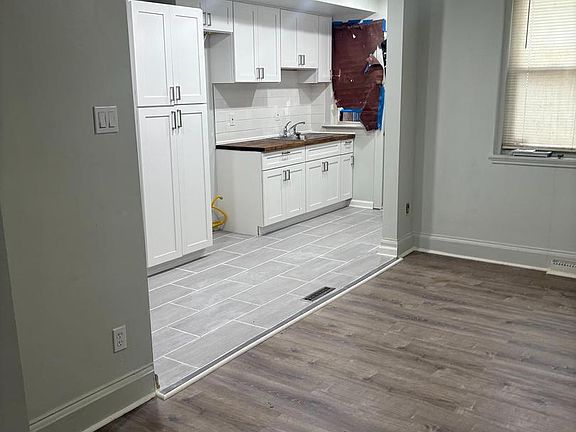 2nd image of 2828 Yorkship Rd #2828