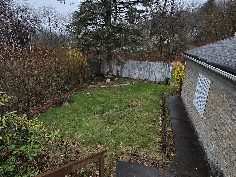 1142 Strahley Pl — Photo 13