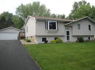3711 Arcade St, Vadnais Heights, MN 55127