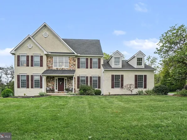 6440 Eichler Cir, Coopersburg, PA 18036