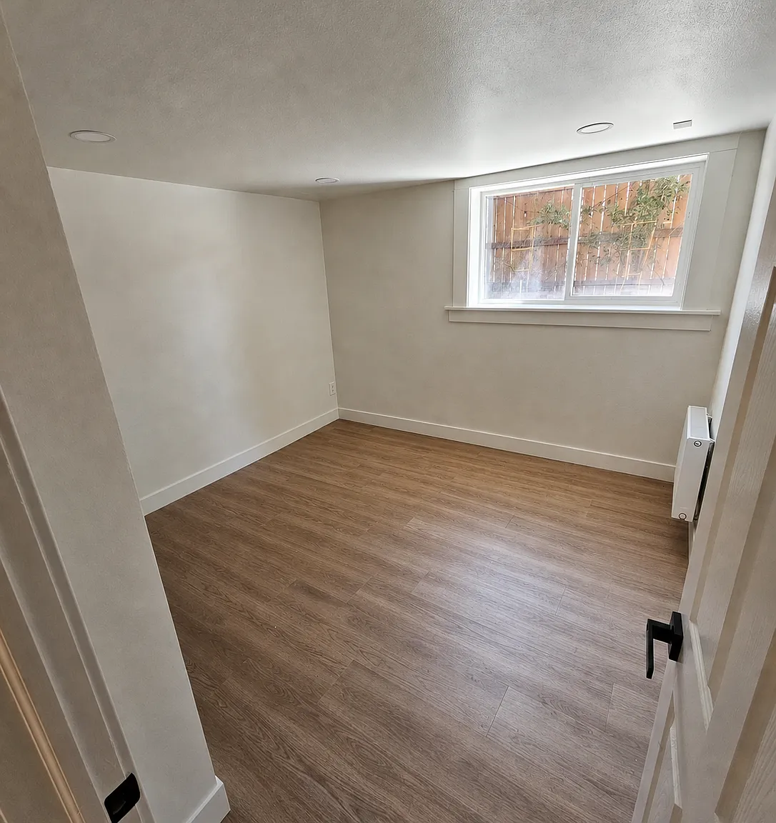 2 bed, 1300 sqft, $1,900 — Photo 4
