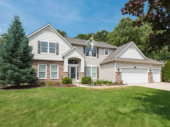 2569 Mason Ridge Ct NE, Grand Rapids, MI 49525