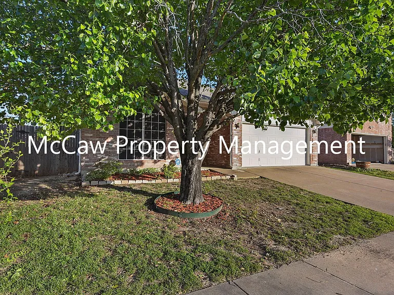 5416 Timber Ridge Dr — Photo 3