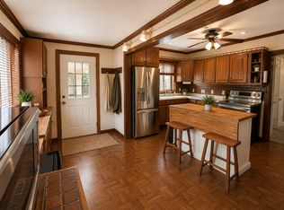429 N 97th St, Wauwatosa, WI 53226