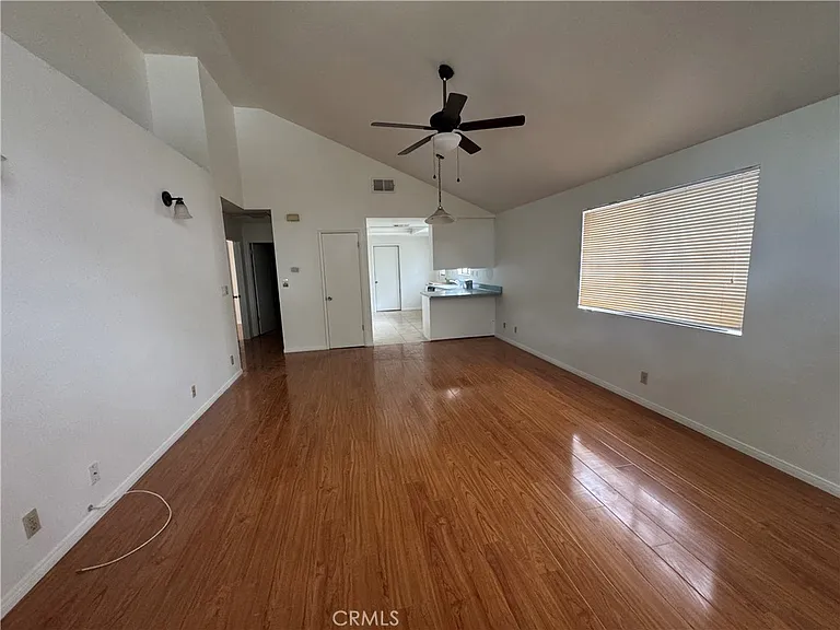 539 N Pasadena Ave #1 — Photo 3