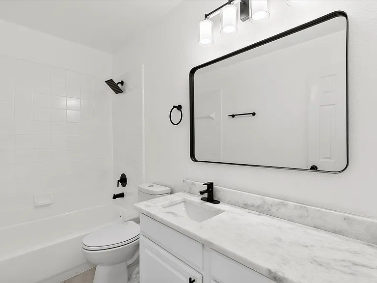 3309 Grantham Dr — Photo 23