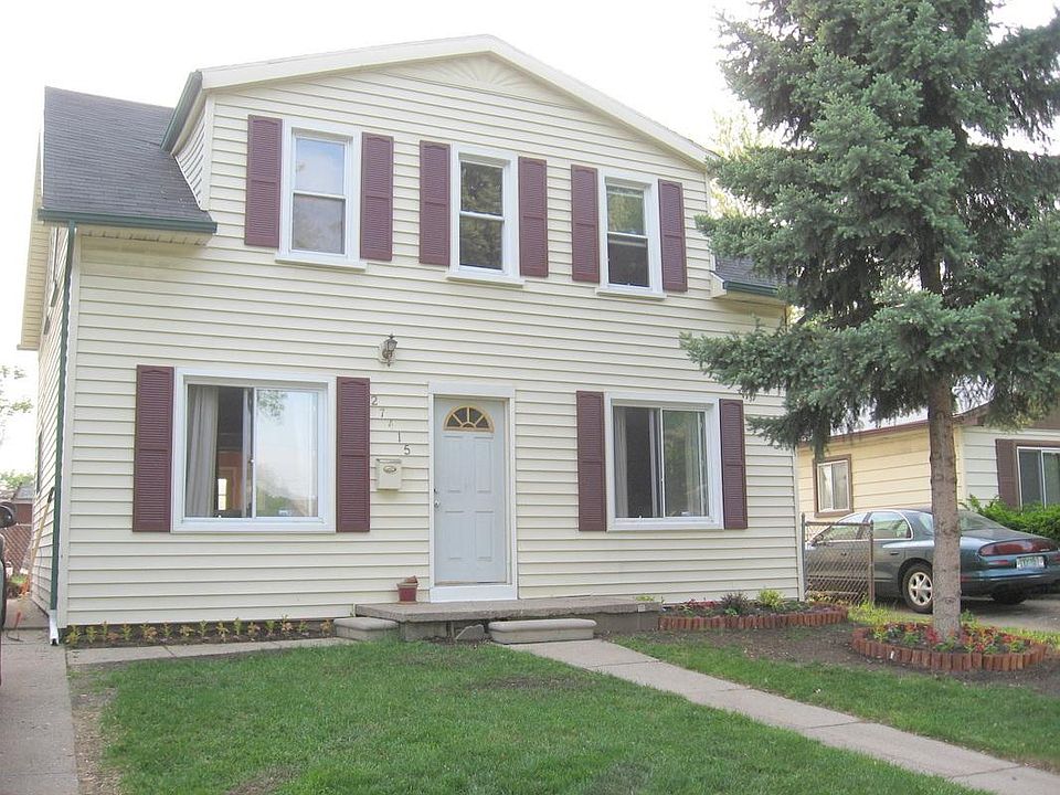1st image of 27415 Groveland St
