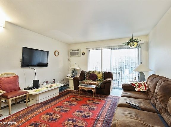 2nd image of 685 Heritage Dr APT 203