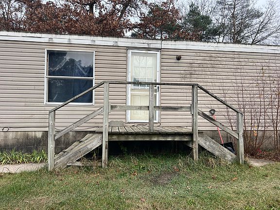 4th image of 450 S Nancy Dr