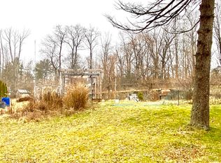 164 Melbourne Rd, Pittsfield, MA 01201