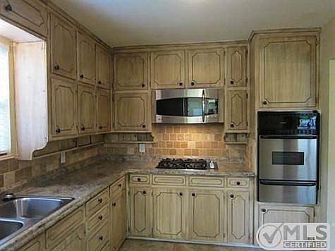 3rd image of 2502 Zapata Dr