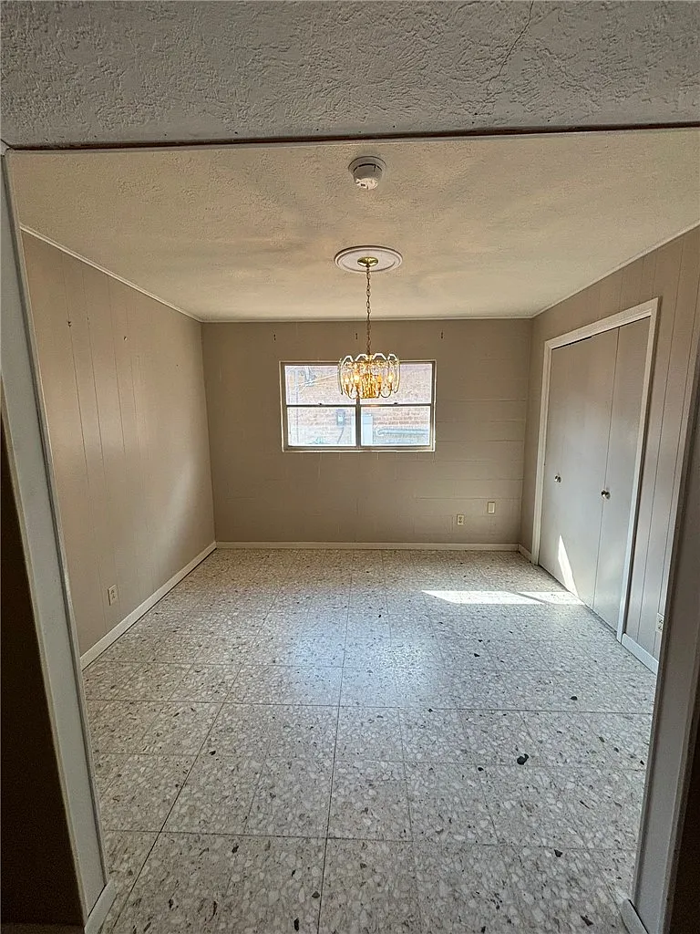 3 bed, 2.0 bath, 1527 sqft, $1,750 — Photo 3