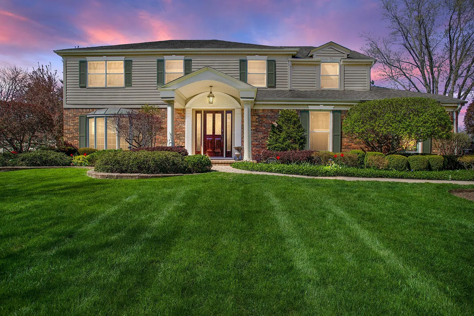 1310 W Hampton Pl photo 1