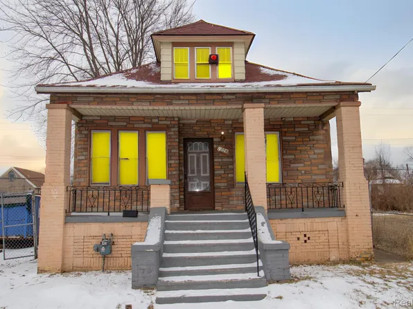 2056 Halleck St, Hamtramck, MI 48212