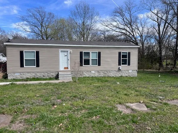 344 N Seba St, Hurst, IL 62949