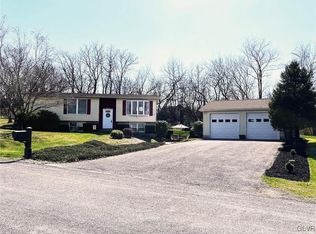 4718 Shagbark Cir N, Schnecksville, PA 18078