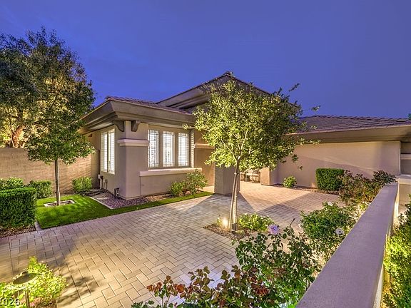 5th image of 10 Moraine Dr