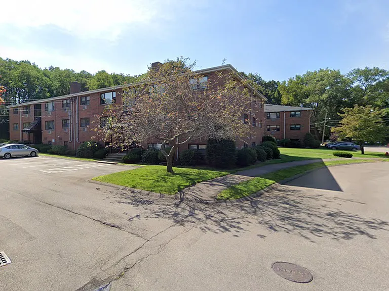 250 Grove St #5 — Photo 8