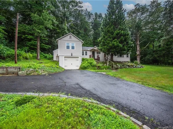 61 Sherman Heights Road, Woodbury, CT 06798