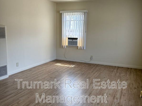 1480 E Chevy Chase Dr APT 3