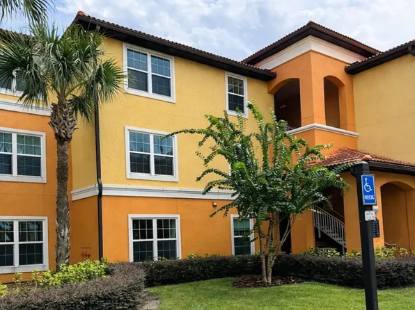 5471 Vineland Rd, Orlando, FL