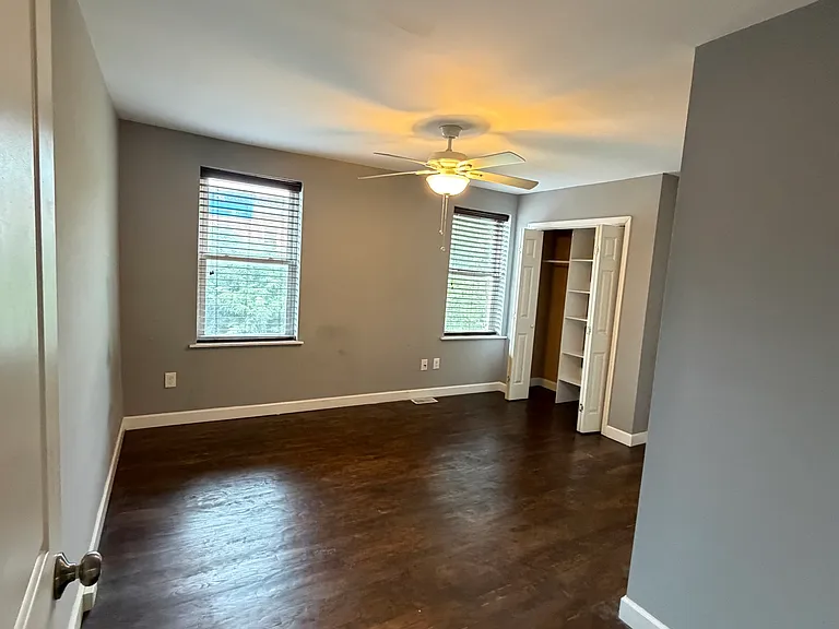 881 W Lombard St — Photo 5